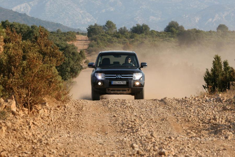  Mitsubishi Pajero 2007 года  (фото 4 из 22)